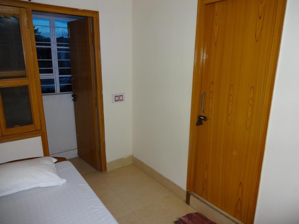 Harsh & Yash Guest House Bodh Gaya Ngoại thất bức ảnh